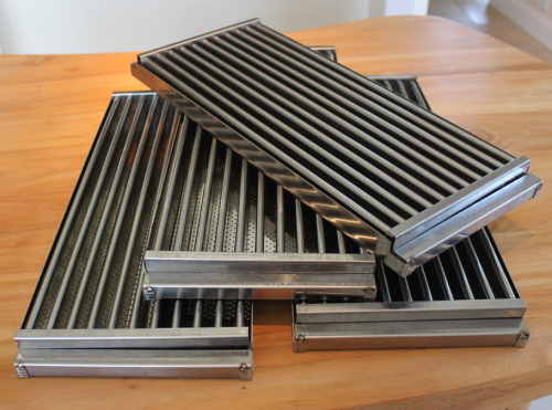 grill parts: 18-3/8" X 30-1/2" Four Section Folded Stainless Steel Cooking Grate And Emitter Tray Set 