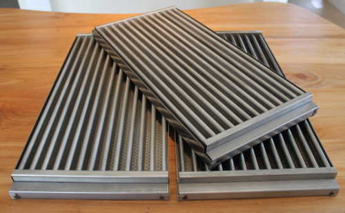 grill parts: Infrared 26-1/4" Wide 3-Section Cooking Grate And Emitter Set