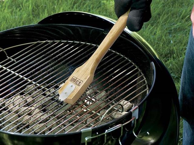 Parts for 2011 Genesis 300 Grills: Grill Brush - 18in. Bamboo - Wide Bristle Head & Scraper